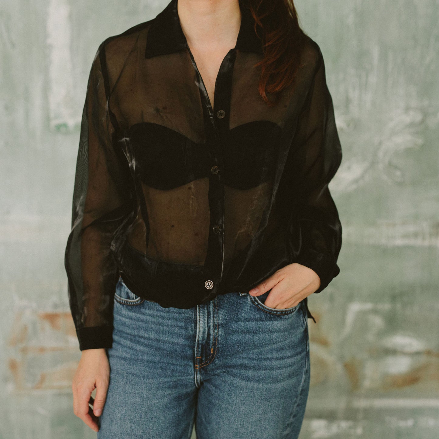 Camicia nera trasparente